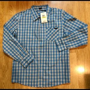 New Oakley mens Medium woven shirt button down